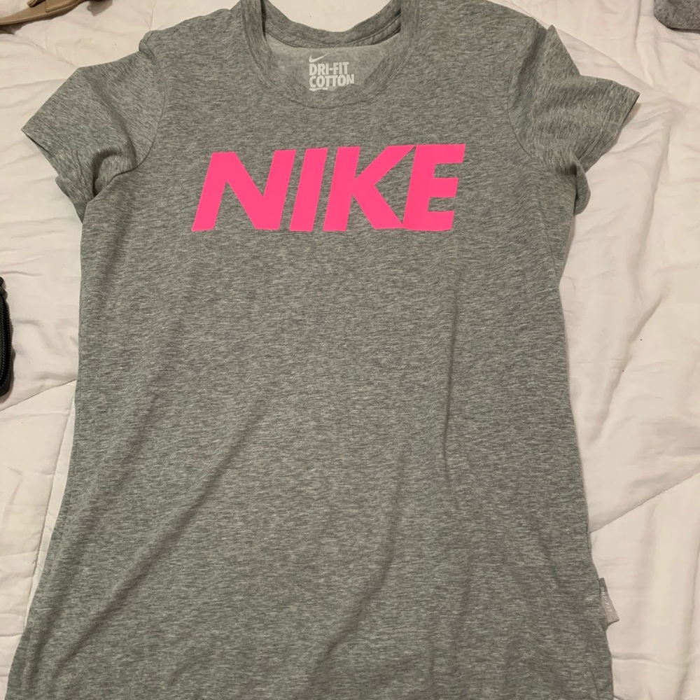 Nike Dri Fit T-shirt